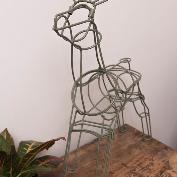 Metal wire deer